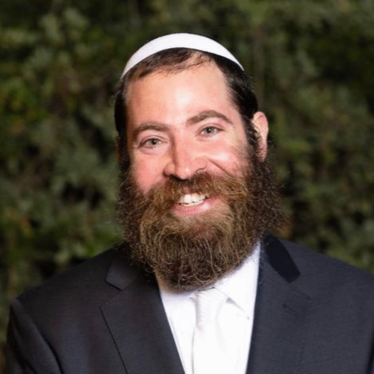 הרב צביאלי סקולניק