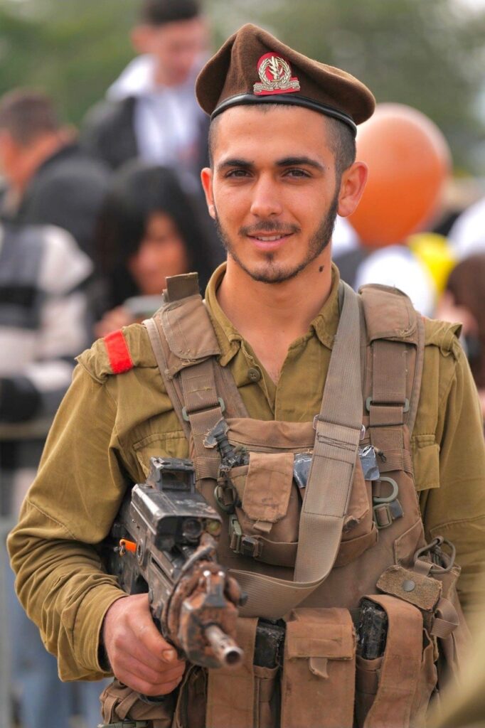 סמל שלו יצחק סגרון הי"ד